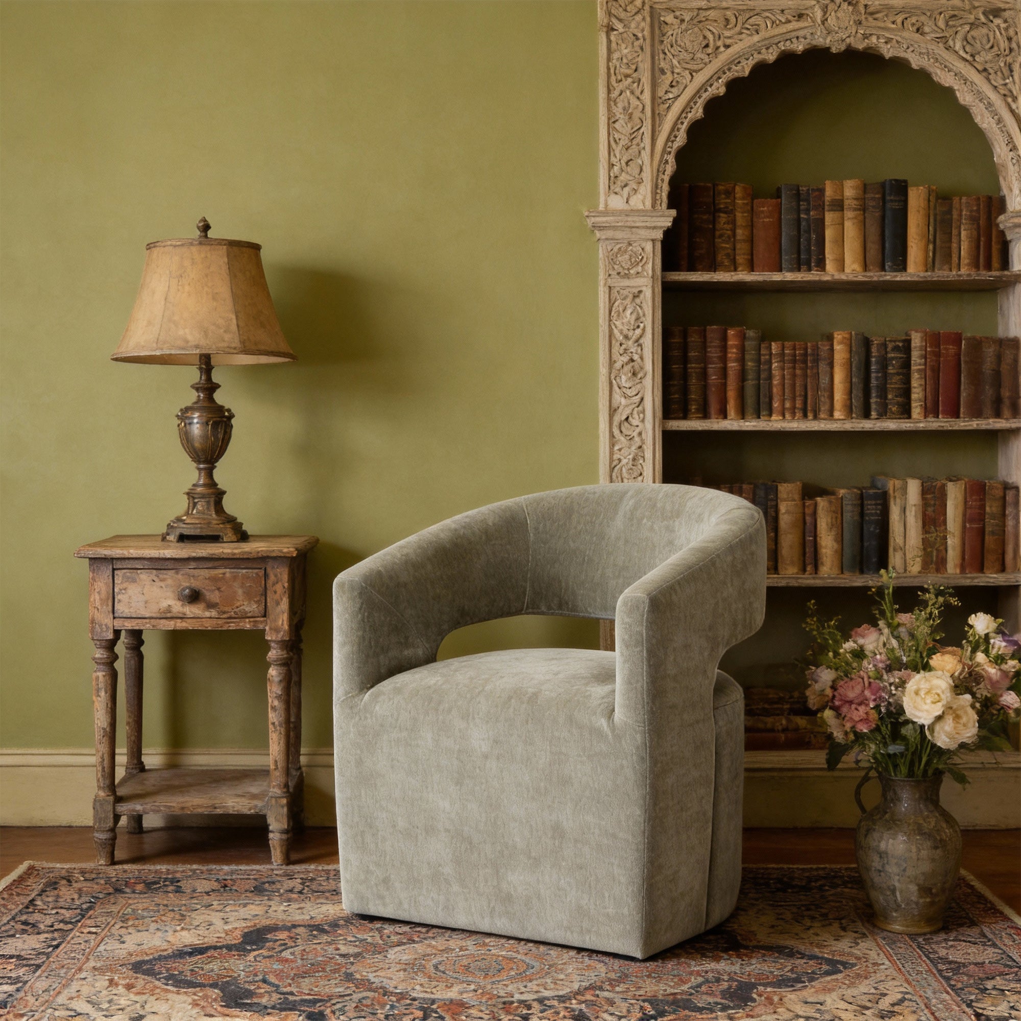 25 Inch Modern Plush Fully Upholstered Arm Chair with Casters