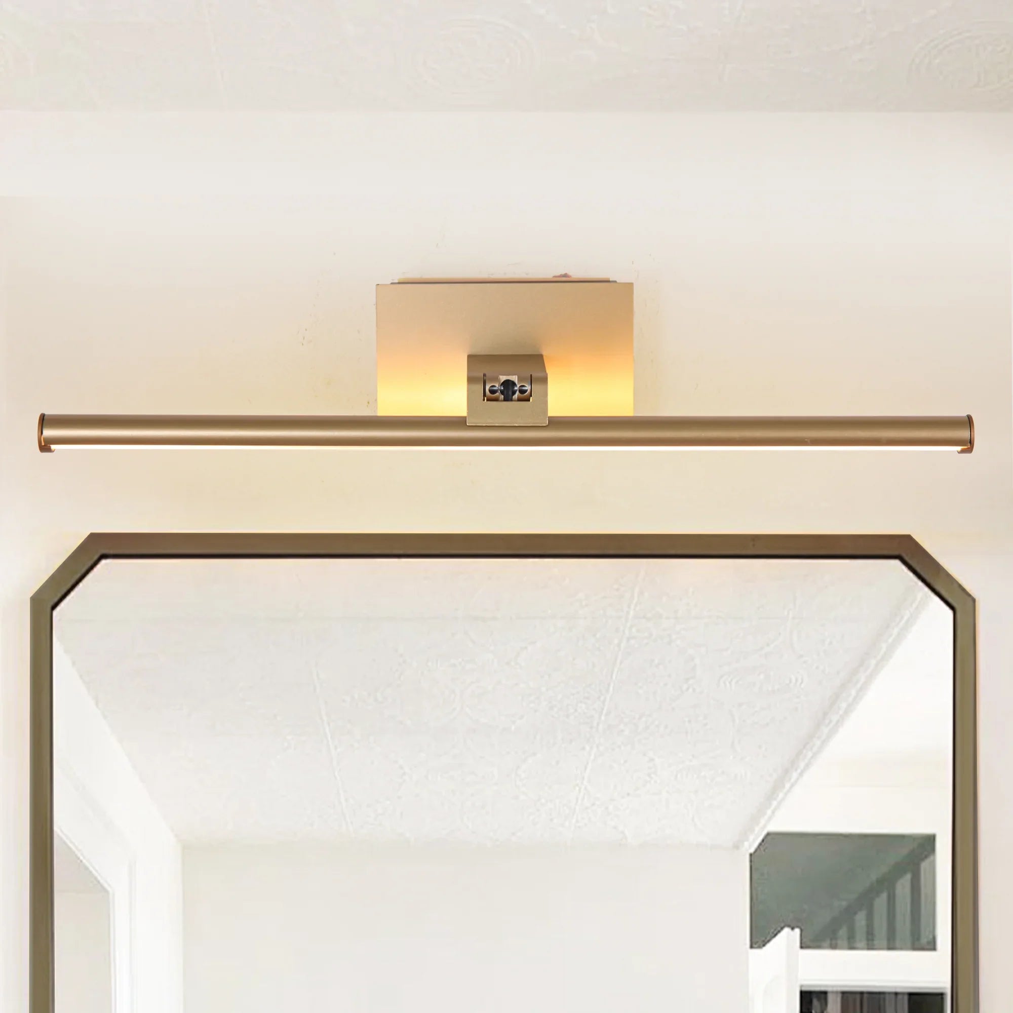 Battery-powered LED Mirror Vanity Light with Remote Control