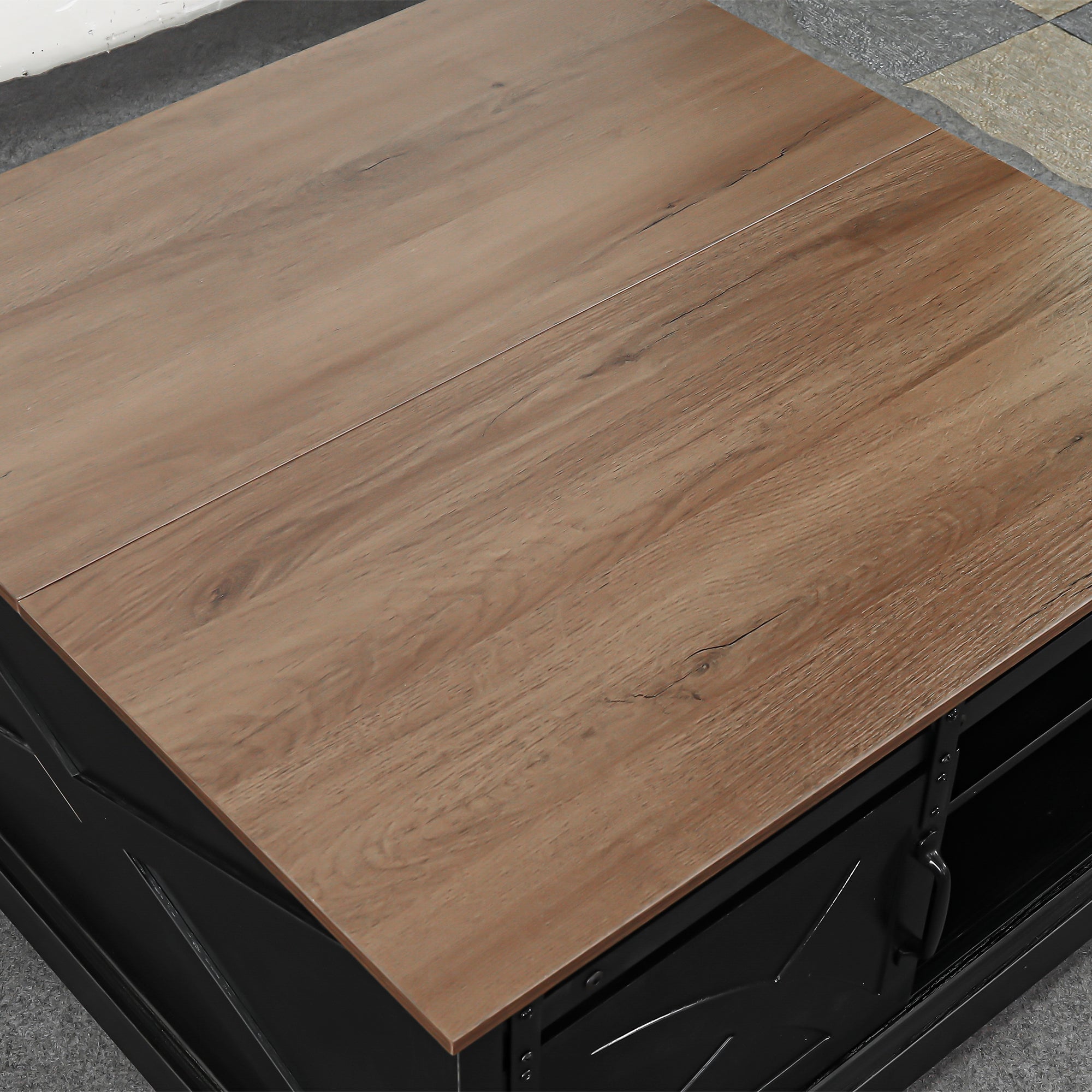 31 Inch Coffee Table Storage Cabinet with Flip-Up Top for Living Room